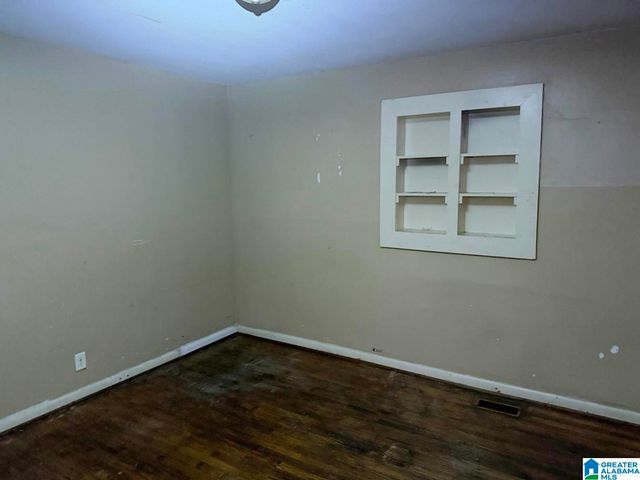 604 40TH PLACE, Fairfield, AL 35064