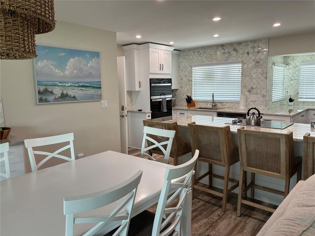 5240 SEMINOLE COURT, Cape Coral, FL 33904