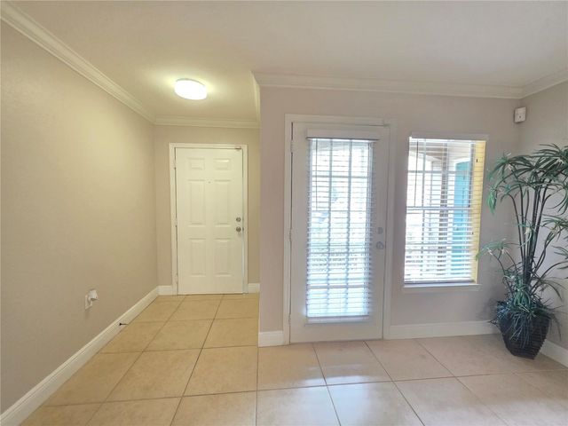 8926 MANOR LOOP 102, Lakewood Ranch, FL 34202