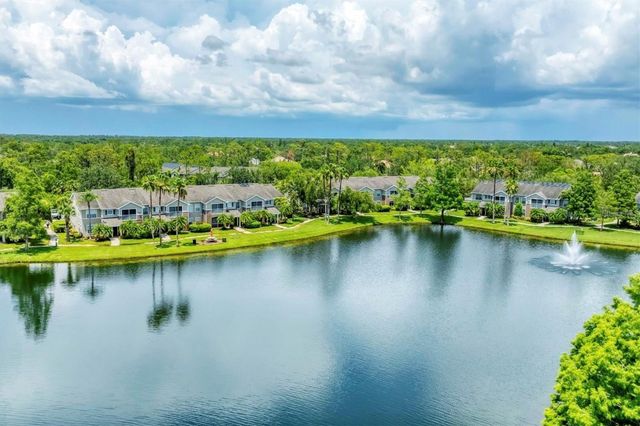 8926 MANOR LOOP 102, Lakewood Ranch, FL 34202