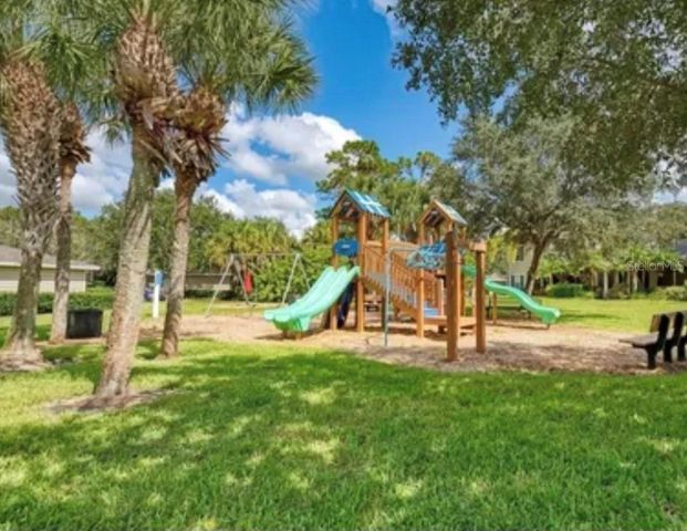 8926 MANOR LOOP 102, Lakewood Ranch, FL 34202
