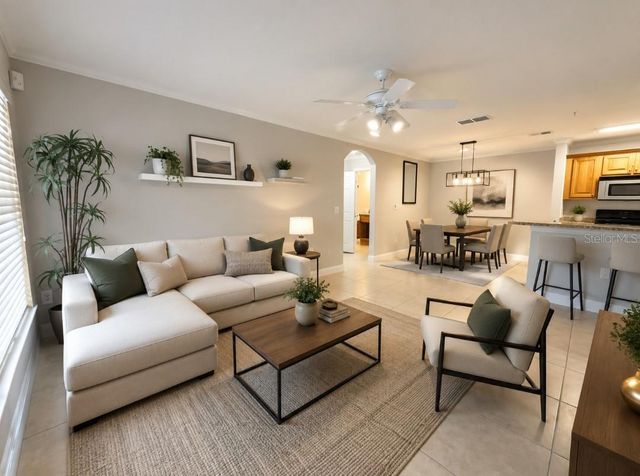 8926 MANOR LOOP 102, Lakewood Ranch, FL 34202