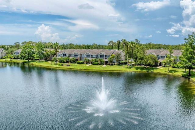 8926 MANOR LOOP 102, Lakewood Ranch, FL 34202