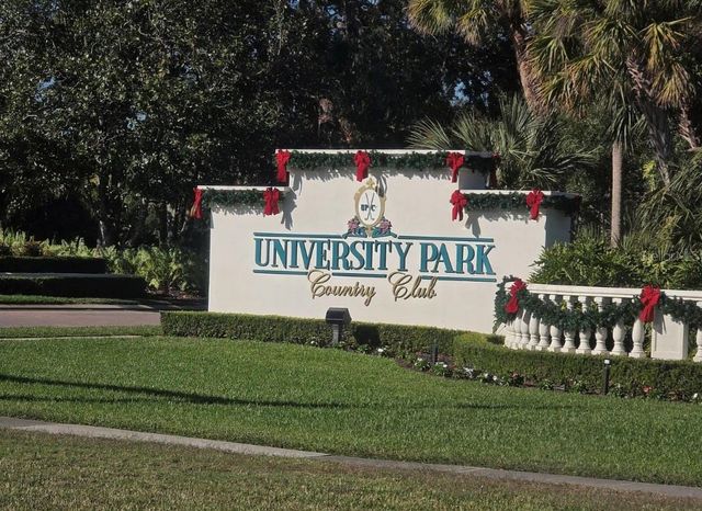 8926 MANOR LOOP 102, Lakewood Ranch, FL 34202