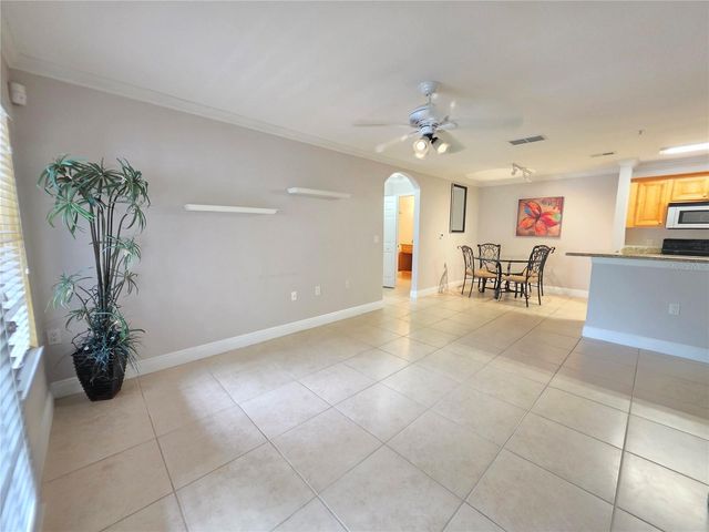 8926 MANOR LOOP 102, Lakewood Ranch, FL 34202