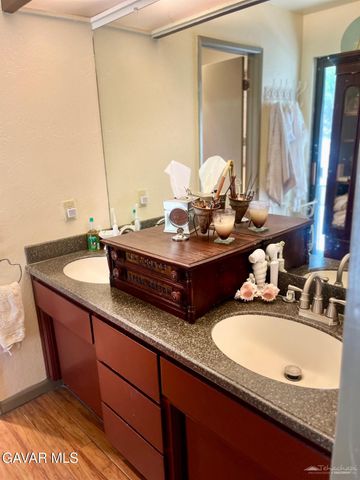 29901 Skyline Drive, Tehachapi, CA 93561