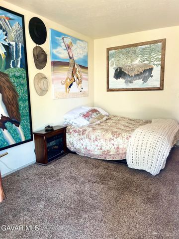 29901 Skyline Drive, Tehachapi, CA 93561
