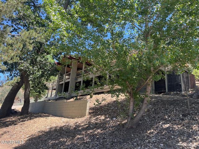 29901 Skyline Drive, Tehachapi, CA 93561