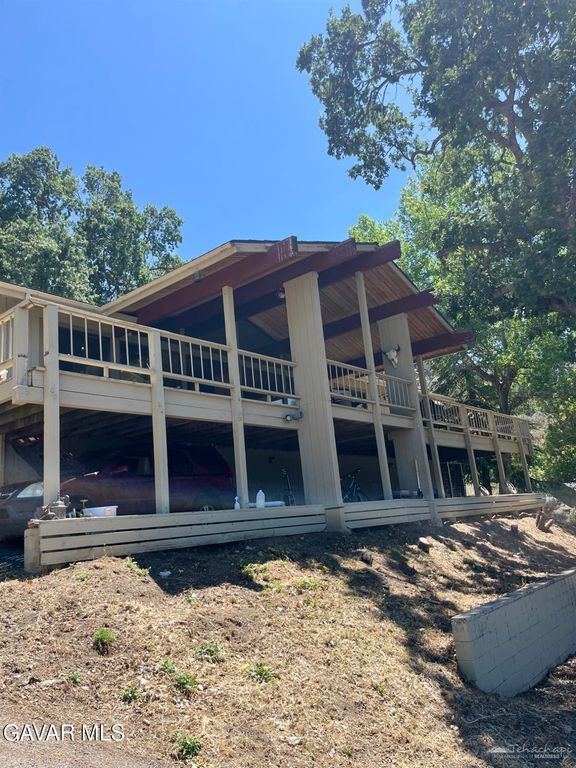 29901 Skyline Drive, Tehachapi, CA 93561
