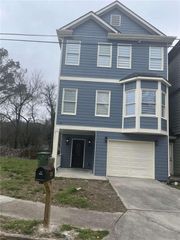 738 Prince Place, Atlanta, GA 30318