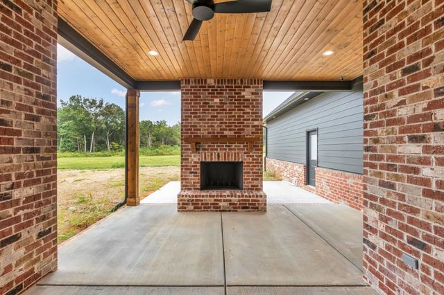 7209 Denton Drive, Christiana, TN 37037