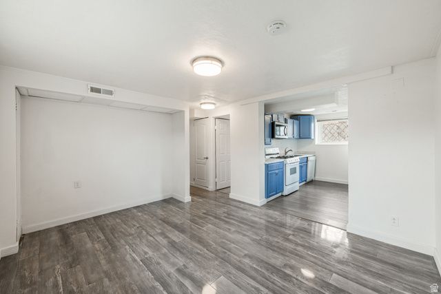 140 W 8710 S, Sandy, UT 84070