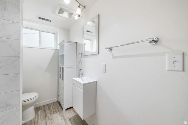 140 W 8710 S, Sandy, UT 84070