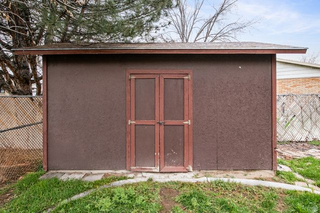 140 W 8710 S, Sandy, UT 84070