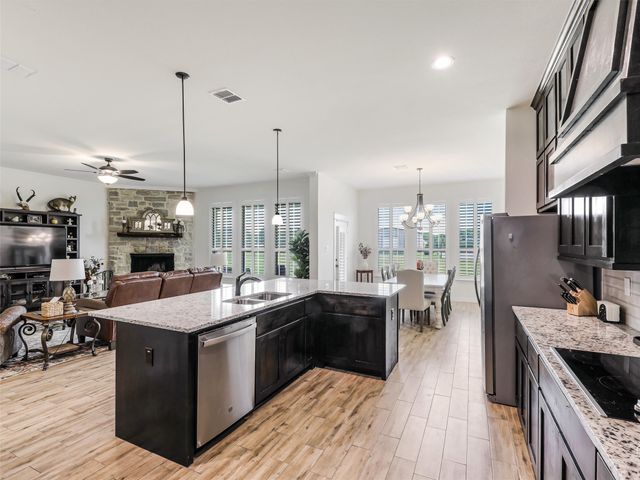 451 Tristin Lane, Waxahachie, TX 75167