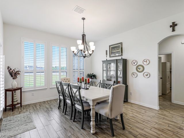 451 Tristin Lane, Waxahachie, TX 75167