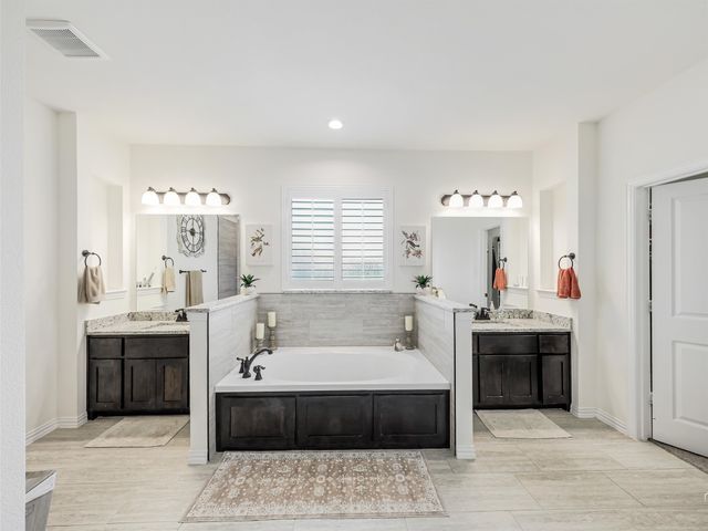 451 Tristin Lane, Waxahachie, TX 75167