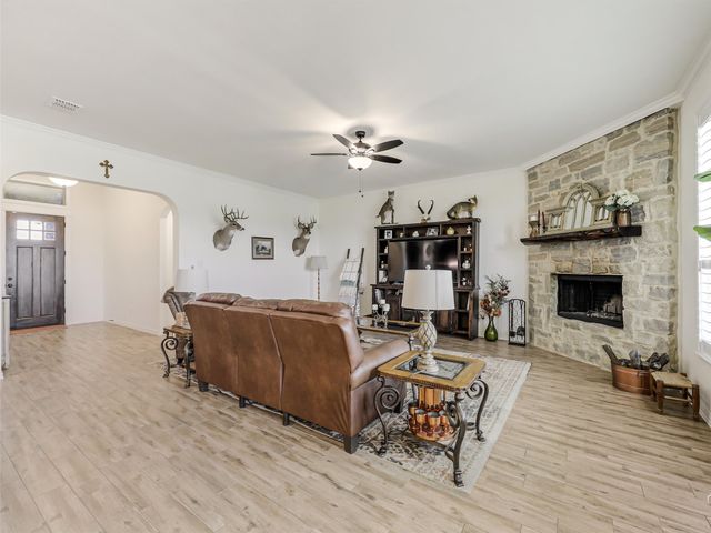 451 Tristin Lane, Waxahachie, TX 75167