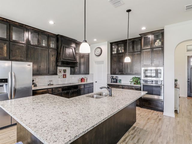 451 Tristin Lane, Waxahachie, TX 75167