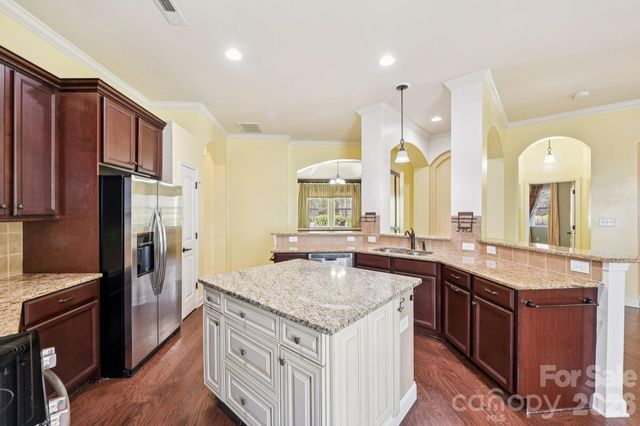 6738 Eastfield Park Drive, Charlotte, NC 28269