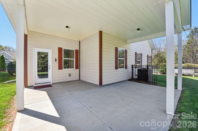 6738 Eastfield Park Drive, Charlotte, NC 28269