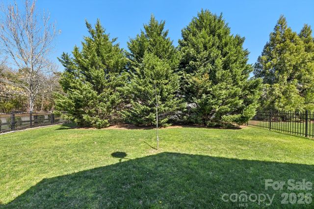 6738 Eastfield Park Drive, Charlotte, NC 28269