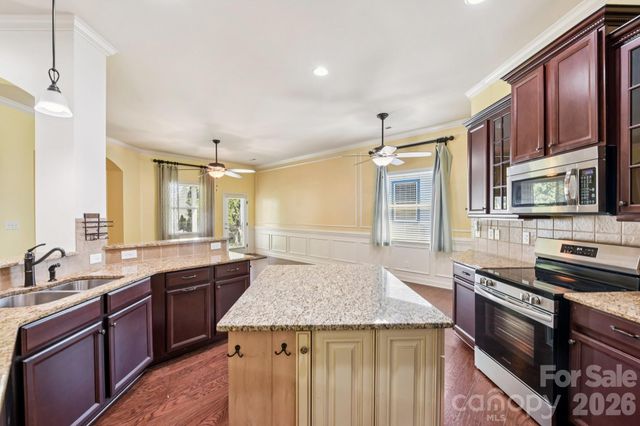 6738 Eastfield Park Drive, Charlotte, NC 28269