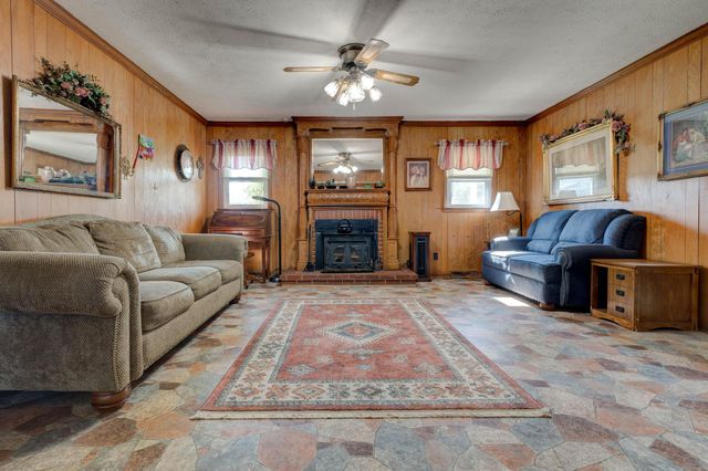 1119 Peacock Road, Paris, KY 40361