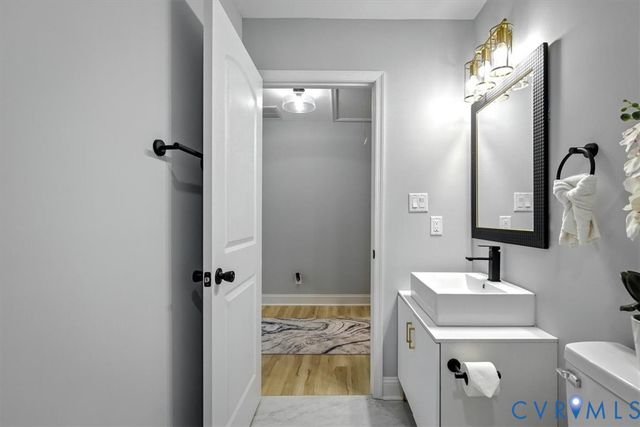 300 Green Acres Ave, Richmond, VA 23224