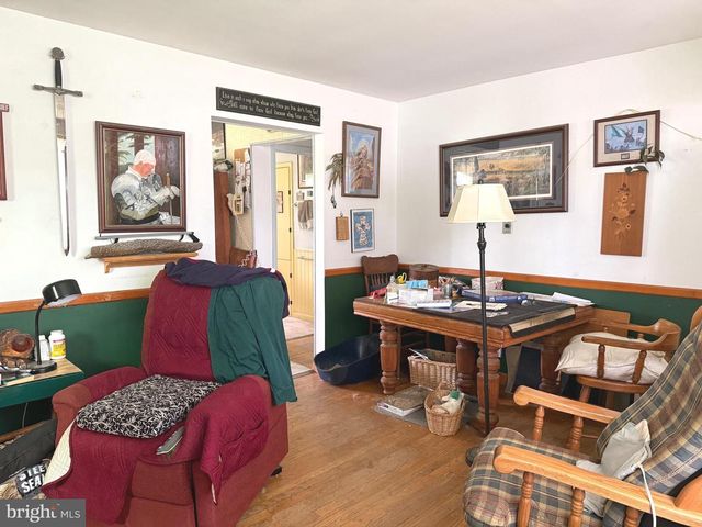 32 MEADOW LN, Gettysburg, PA 17325