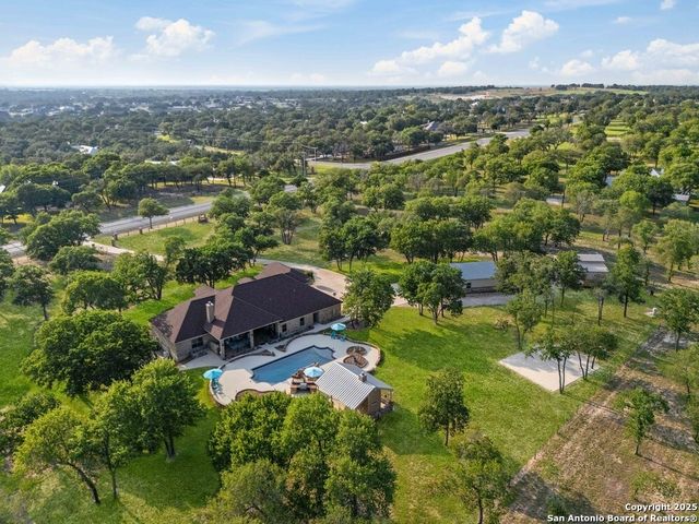 7627 FM 775, La Vernia, TX 78121