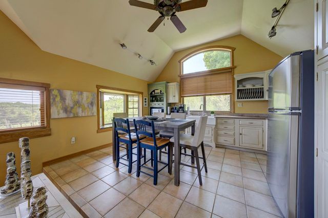 10702 E Hill Top Road, Suttons Bay, MI 49682