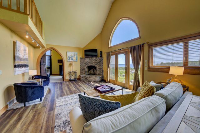 10702 E Hill Top Road, Suttons Bay, MI 49682