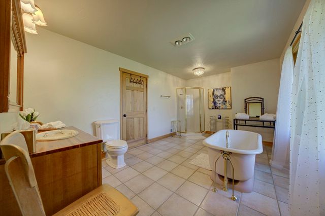 10702 E Hill Top Road, Suttons Bay, MI 49682