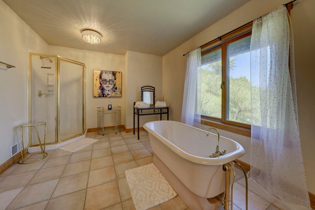 10702 E Hill Top Road, Suttons Bay, MI 49682