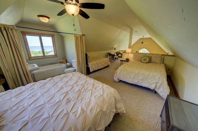 10702 E Hill Top Road, Suttons Bay, MI 49682