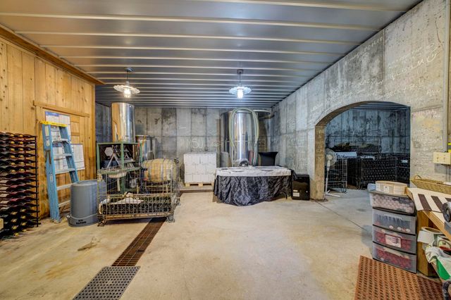 10702 E Hill Top Road, Suttons Bay, MI 49682