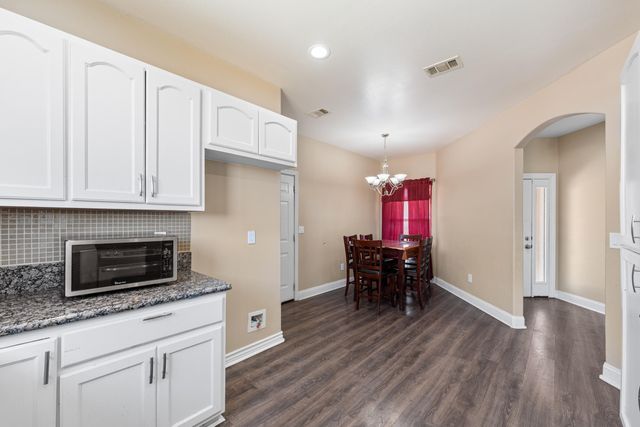 8117 Satinwood Avenue, California City, CA 93505