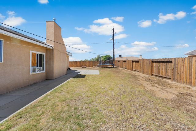 8117 Satinwood Avenue, California City, CA 93505
