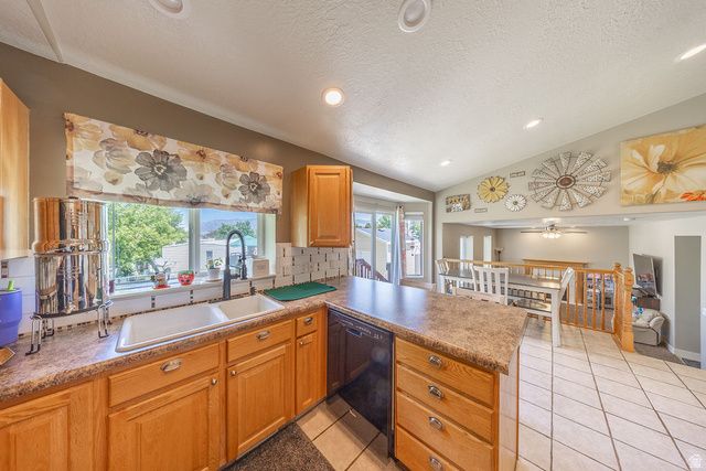 2626 W 3900 S, Roy, UT 84067