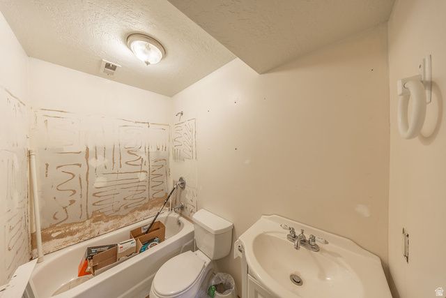 2626 W 3900 S, Roy, UT 84067