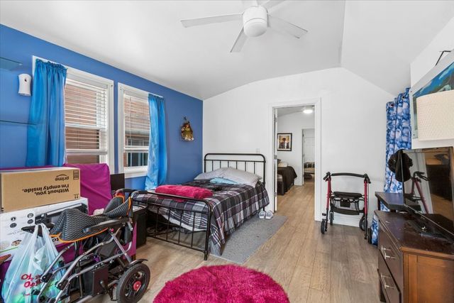 1814 N Sawyer Avenue, Chicago, IL 60647