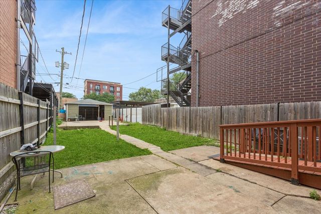 1814 N Sawyer Avenue, Chicago, IL 60647