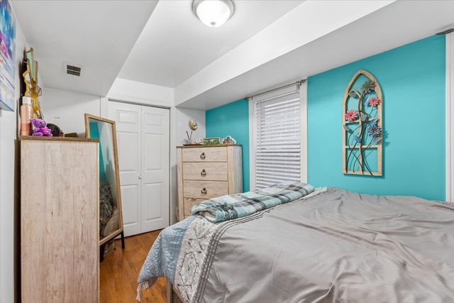 1814 N Sawyer Avenue, Chicago, IL 60647