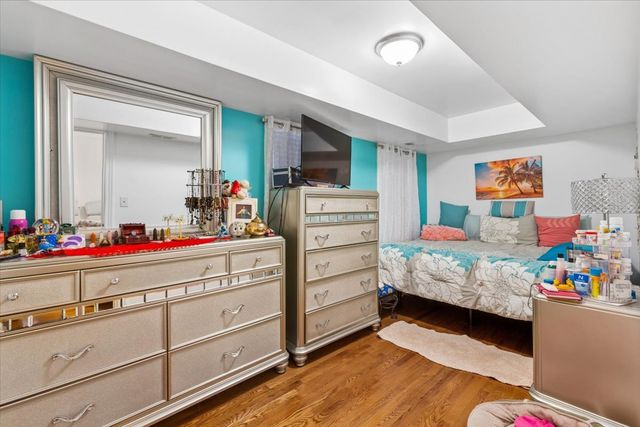 1814 N Sawyer Avenue, Chicago, IL 60647