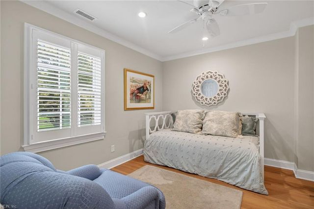 1902 Crestview LNDG, Virginia Beach, VA 23454