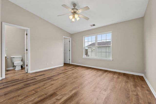 304 Holiday Lane, Hainesville, IL 60073