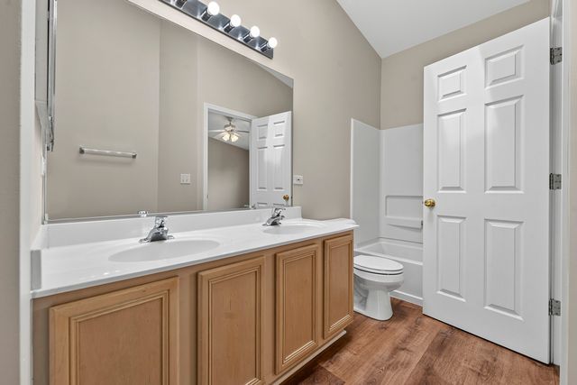 304 Holiday Lane, Hainesville, IL 60073