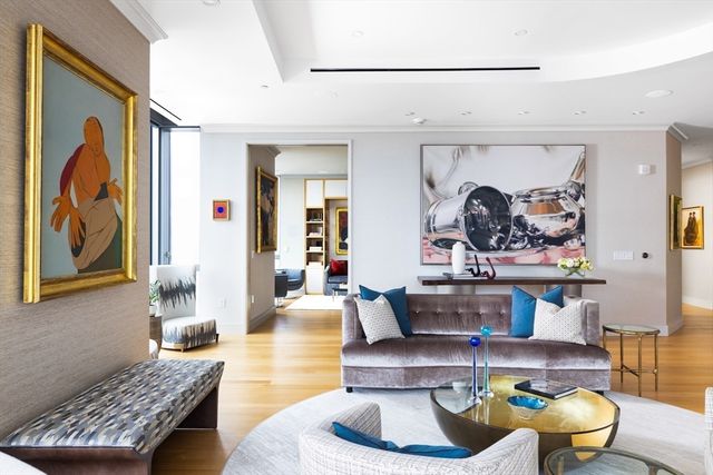 1 Dalton St 4804, Boston, MA 02199