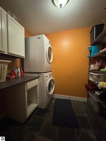 3214 Tibbets Drive, Traverse City, MI 49696